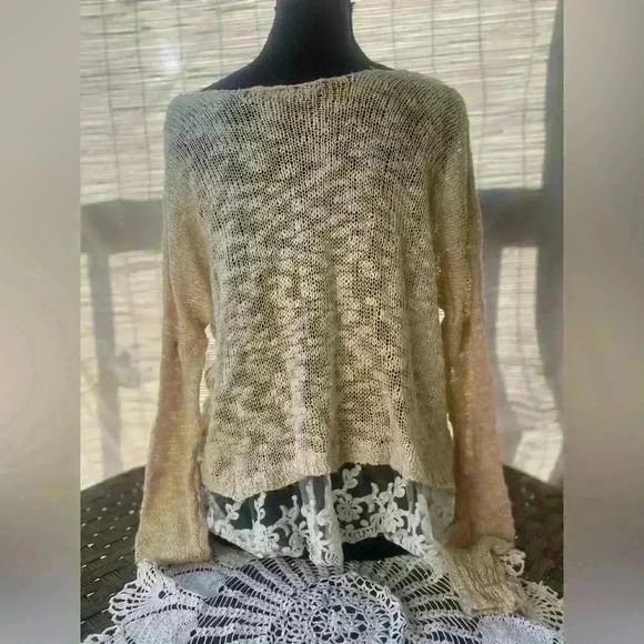 Zyra Loose Knit Lace Bottom Boho Sweater sz Small - Picture 3 of 4